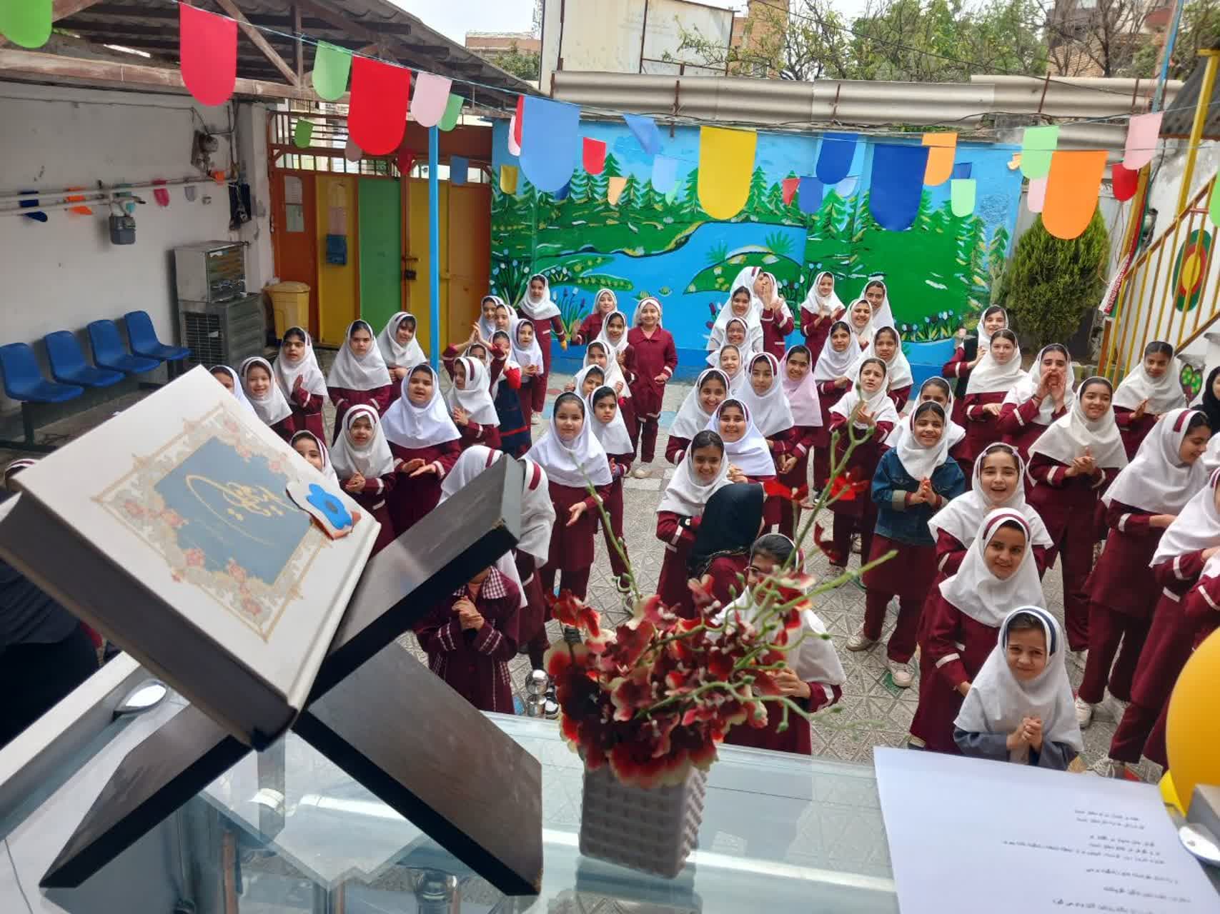 دبستان و پیش دبستانی غیر دولتی دخترانه کیمیای سعادت شهید شهمرادی